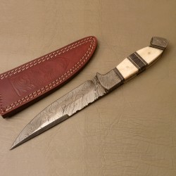 Hunting knife