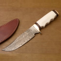 Hunting knife